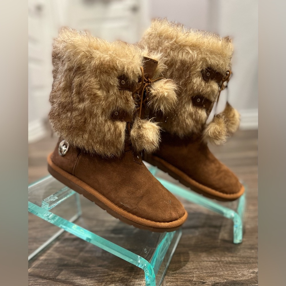 ⭐️ MICHAEL Michael Kors Girls Faux Fur Suede Boots
